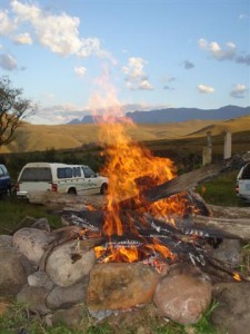 Having a lovely fire and braai at Cambalala hut