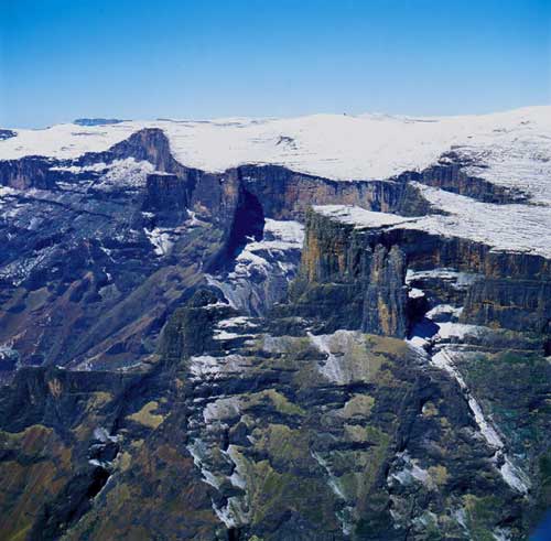 Mafadi-South-Africas-highest-peak