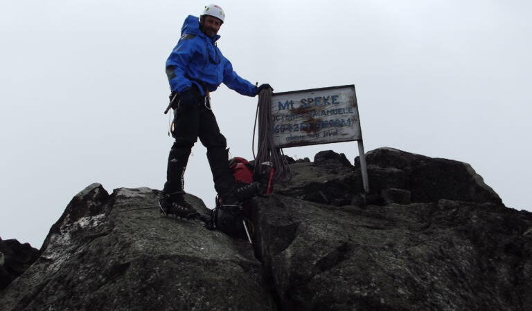 Mountain Climbing Courses with peak High Mountaineering